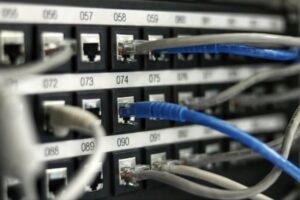 Hacker Giấu Mã độc Trong Dns Và Dùng Ai để Tái Cấu Trúc Mối đe Dọa An Ninh Mạng Mới Năm 2025 Featured
