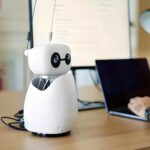 Hugging Face Ra Mắt Reachy Mini Robot để Bàn Mã Nguồn Mở Giá Chỉ Từ 299 Usd
