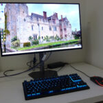 Gigabyte MO27Q28G OLED 280Hz với thiết kế màn hình gaming 27 inch