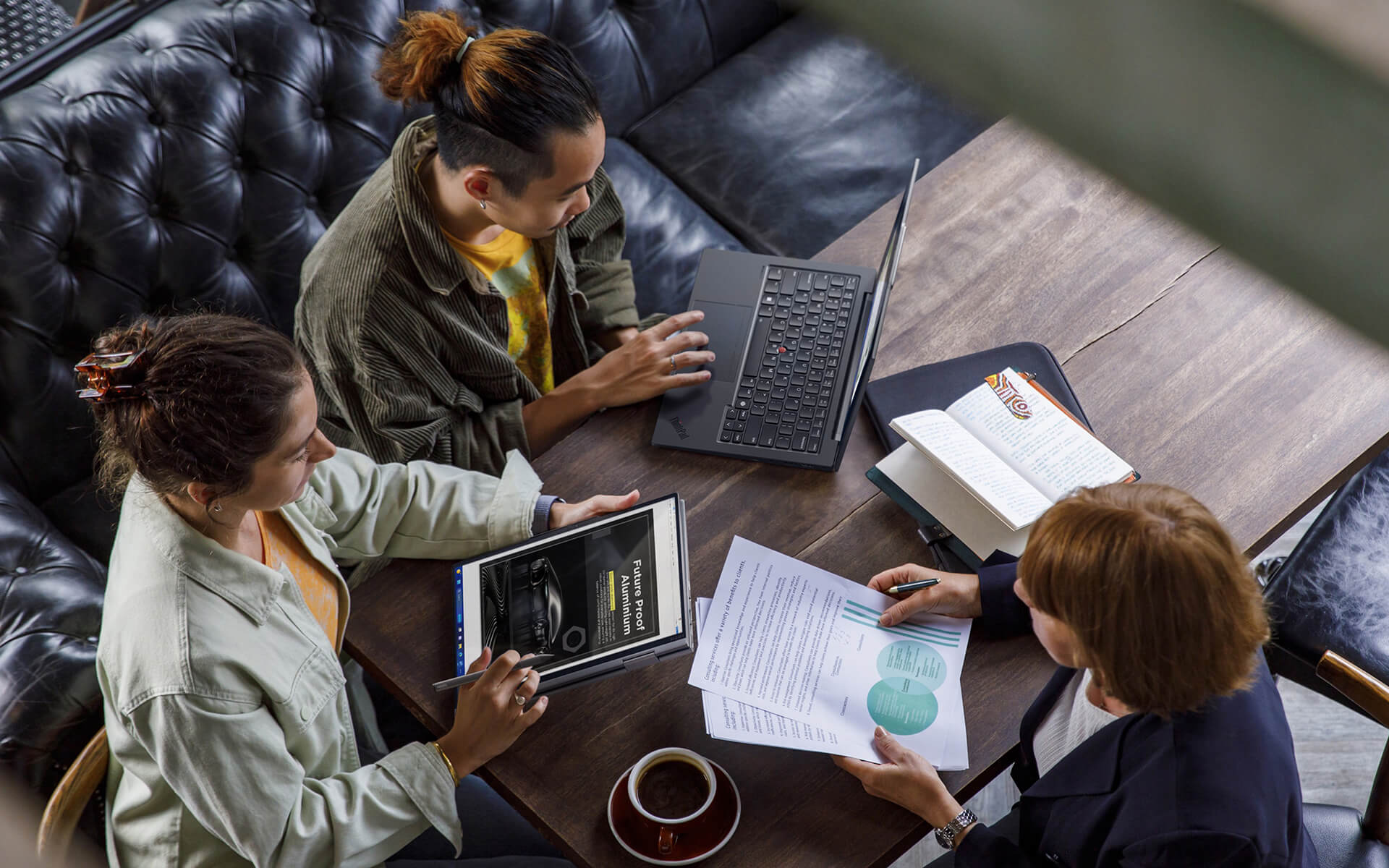 Đánh giá Lenovo ThinkPad X1 2-in-1 Gen 10 Aura Edition 2025: Laptop Doanh Nghiệp AI PC Đỉnh Cao